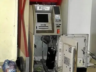 جمع‌آوری دستگاه‌های خودپرداز در کرج به دلیل سرقت