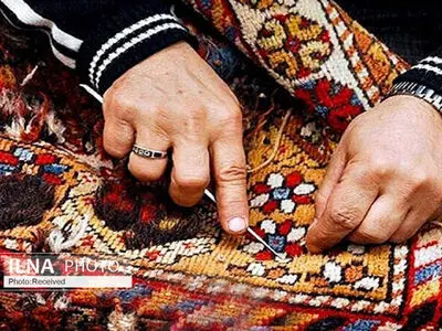 پرداخت ۳۷۰ میلیارد ریال تسهیلات به فعالان صنایع دستی در  لرستان 