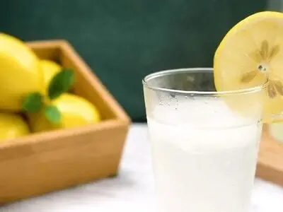روش تهیه این لیموناد خنک و متفاوت را یاد بگیر 