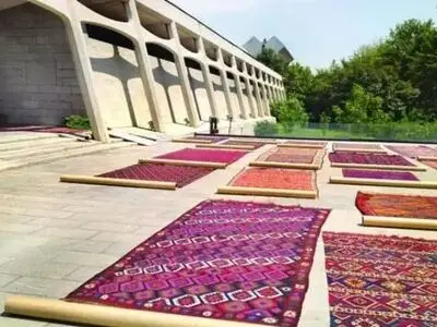 تغییرات ساختاری موزه‌ فرش و گام‌های لاکپشتی!