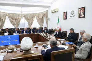  تفسیر از قوانین ریشه فساد است/ باید قوانین کوتاه، شفاف و بدون قابلیت تفسیر برداری باشند