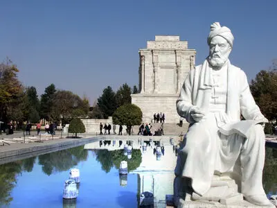 بازدید نماینده یونیسف در ایران از آرامگاه فردوسی