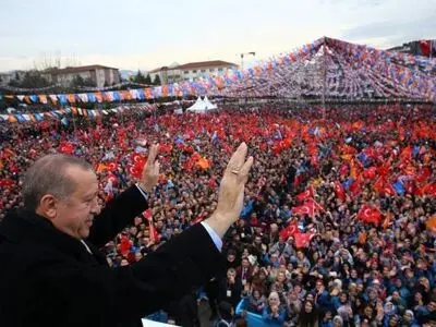 Turkish forces push into Syria, Kurdish militia says attacks repulsed