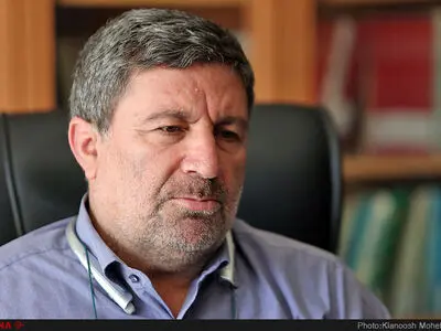 نیروهای مسلح و سپاه پاسداران روحیه اقتدار و غرور ملت ایران را بار دیگر احیا کردند