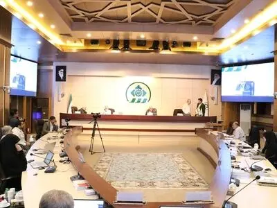 تکذیب «تنش فیزیکی» در شورای شهر شیراز/ شورا ذاتا باید محل تضارب آرا باشد، نه سکوت مطلق