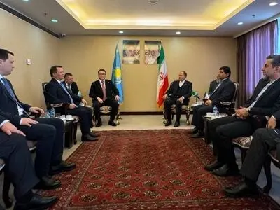 دیدار وزیر کشاورزی ایران و وزیر تجارت قزاقستان ‌ / سرمایه‌گذاری قزاق‌ها در بنادر ایران 

