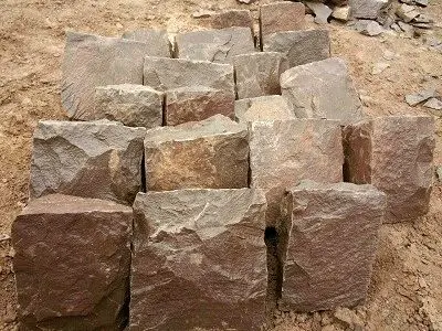 سنگ بازالت چه نوع سنگی است؟ بازالت فلات ایران