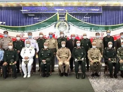 نشست فرماندهان ارشد و اعضای ستاد گرامیداشت چهلمین سالگرد دفاع مقدس ارتش و سپاه برگزار شد
