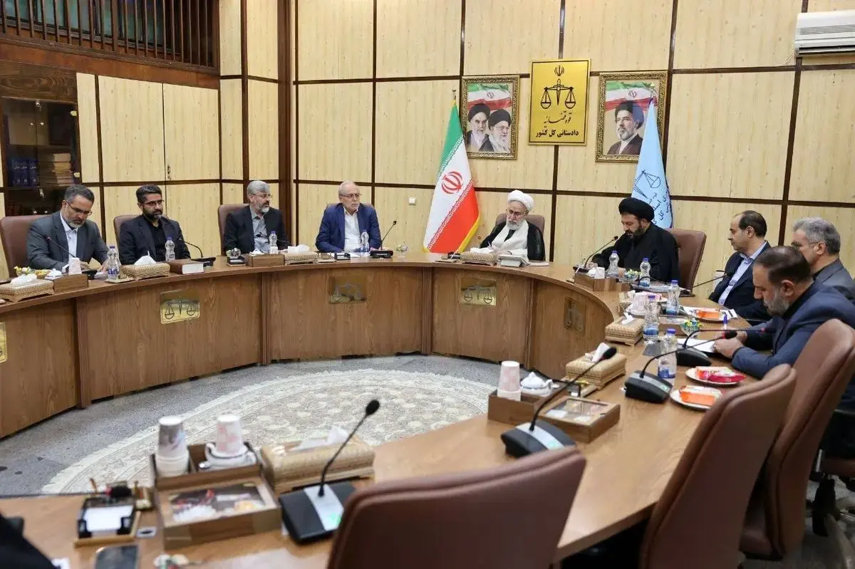 حمایت حقوقی دادستان‌های سراسر کشور از اعمال حق مالکیت مشروع جمهوری اسلامی بر کنترل تنگه هرمز