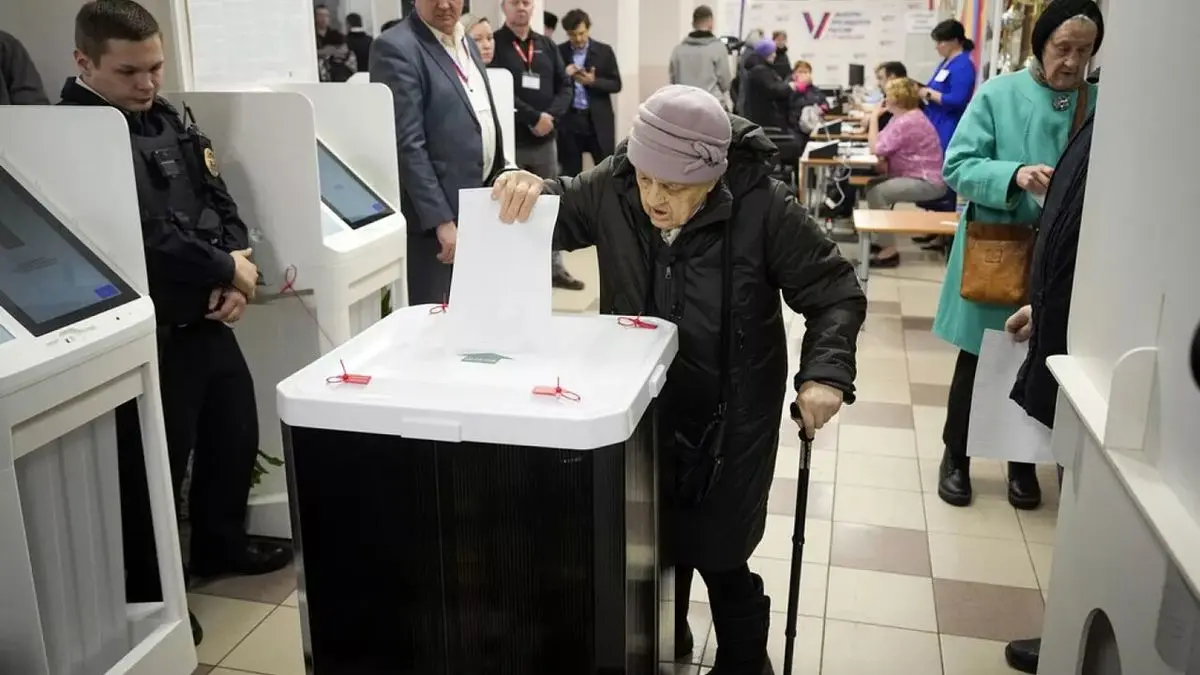 Russians to cast ballots on last day of presidential election