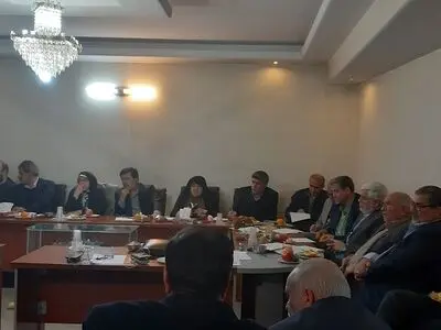 تخریب فراکسیون امید از درون جریان اصلاحات امری بی‌سابقه است/ برخی به جای صحبت رو در رو در رسانه‌ها با هم گفت‌وگو می‌کنند