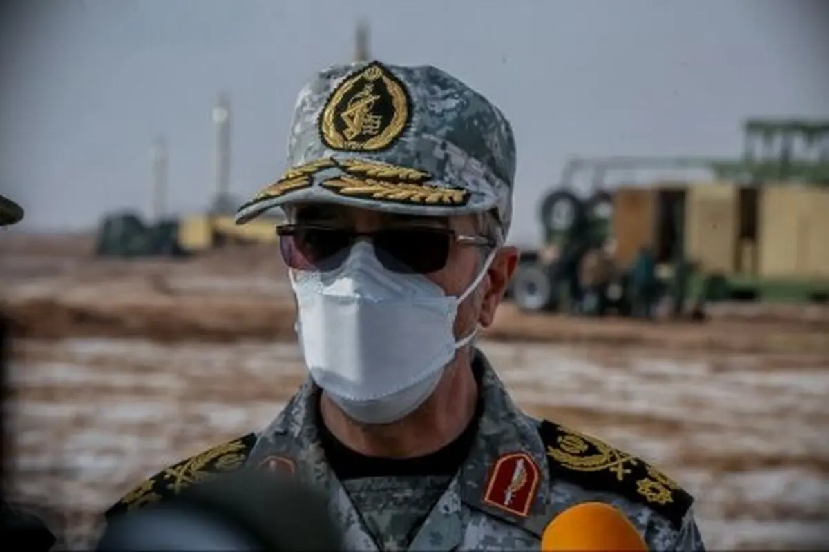 نیروی دریایی ارتش پیام‌آور صلح برای همسایگان ورعب برای دشمنان است