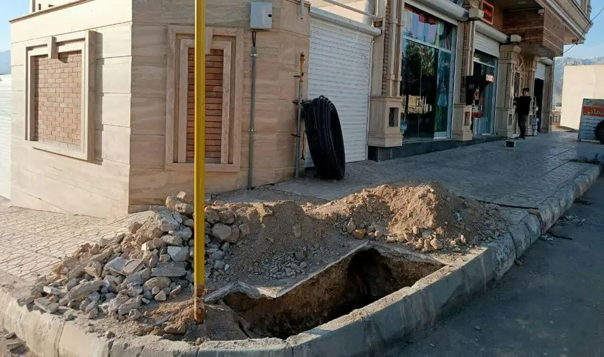 مشترکین تجاری و خانگی درجزین به فیبرنوری مجهز شدند
