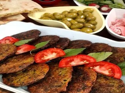 طرز تهیه کتلت لوبیا چشم بلبلی