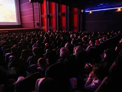 سهم گیشه آنلاین از سبد فروش فیلم‌های تازه اکران در دو ماه اول سال