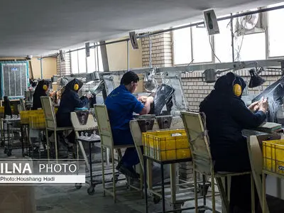 مصایب کارگران و نمایندگان کارگری در واحدهای تولیدی ادامه دارد