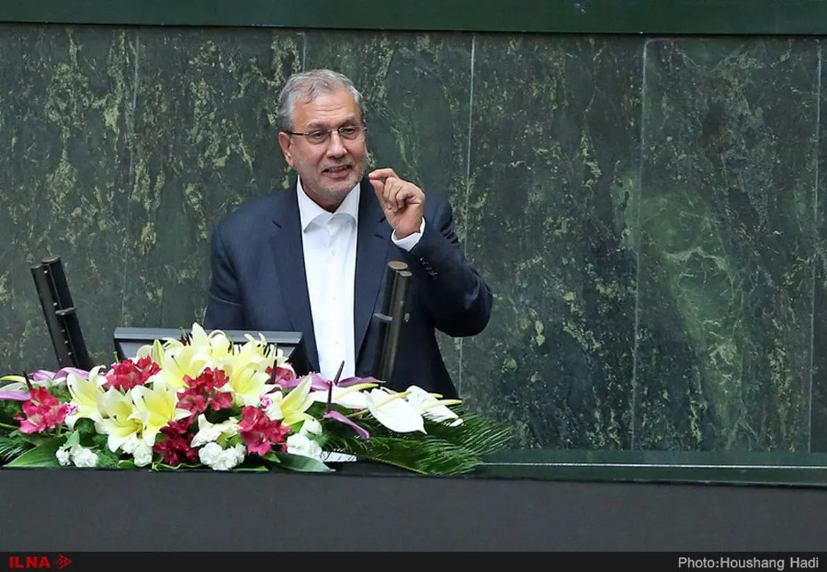 رئیس مجلس باید از طرح مسائل خارج از استیضاح جلوگیری می‌کرد/ افتخار می‌کنم در وزارتخانه‌ای هستم که با امنیت ملی در ارتباط است