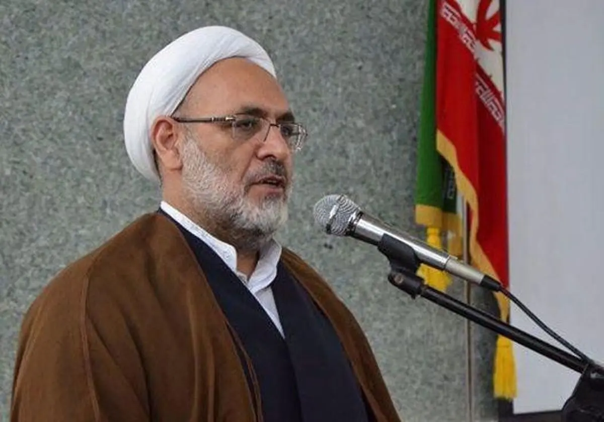 قانون گریزی منکر است؛ یکدیگر را به قانون‌مداری امر کنیم