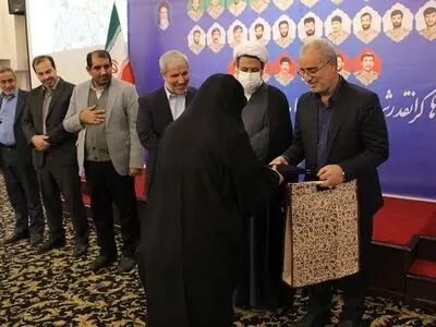 پیگیری حقوق خانواده‌های معظم شهدا در شرکت مس ادای دین است