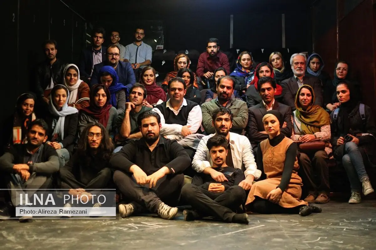 سینماگران و اهالی رسانه  به تماشای «به خاطر پدرم» رفتند