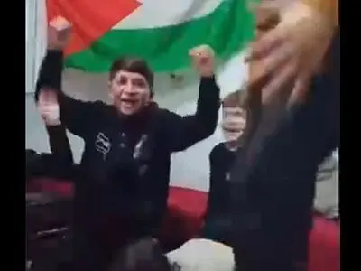تصاویری از شادی مردم غزه، رام‌الله، لبنان و فلسطینیان اردوگاه بقعه اردن از توافق آتش‌بس در غزه