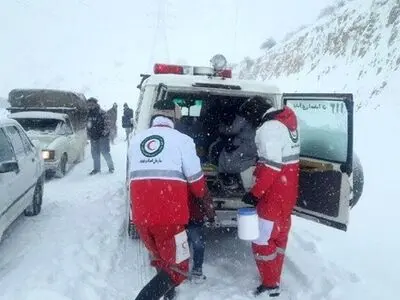 آماده‌باش امدادگران در برف و باران ۷ استان/ توصیه‌های هلال‌احمر برای پیشگیری از تصادفات در شرایط جوی پیش‌رو