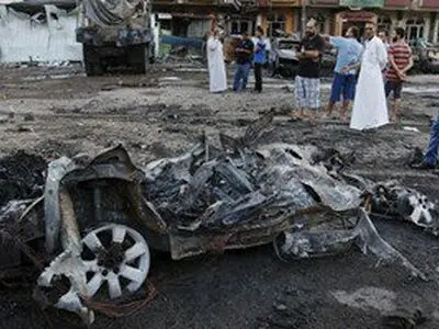 مقتل وإصابة 14 عراقیا فى انفجار سیارة مفخخة و3 عبوات ناسفة فى بغداد