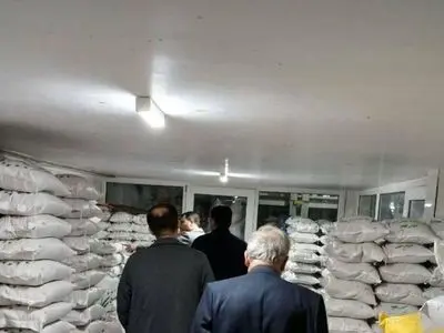 کشف ۱۲۴ تُن کالا‌ی احتکار شده در گنبدکاووس
