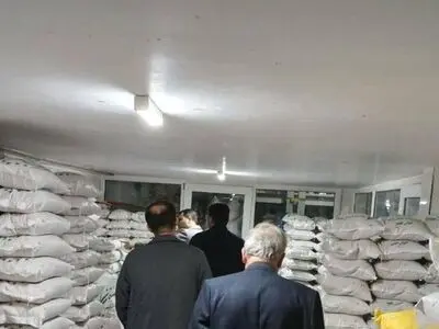 کشف ۱۲۴ تُن کالا‌ی احتکار شده در گنبدکاووس
