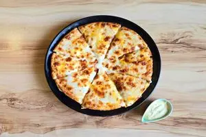 طرز تهیه نان سیر رستورانی با پنیر