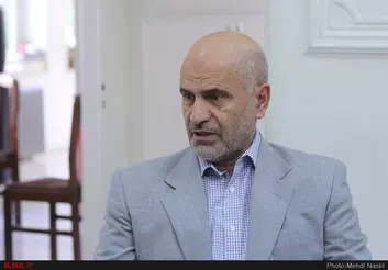 دور زدن مجلس نماد مشارکت‌زدایی از مردم است/ مدارای نجیبانه مردم نمی‌تواند ابدی باشد/ نظام آماری کشور باید مورد بازنگری قرار بگیرد/ سیاست‌های ضدتولیدی کنار روند تحریم‌ها نیز شل خواهد شد