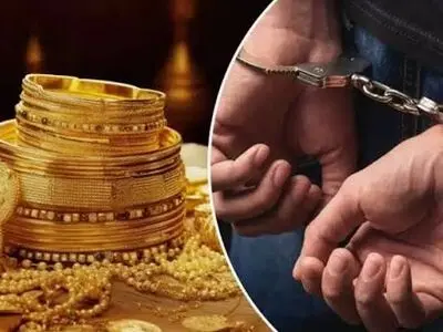 سرایدار یک مجتمع به اتهام سرقت ٢۵٠ میلیارد ریالی طلا در ساری دستگیر شد