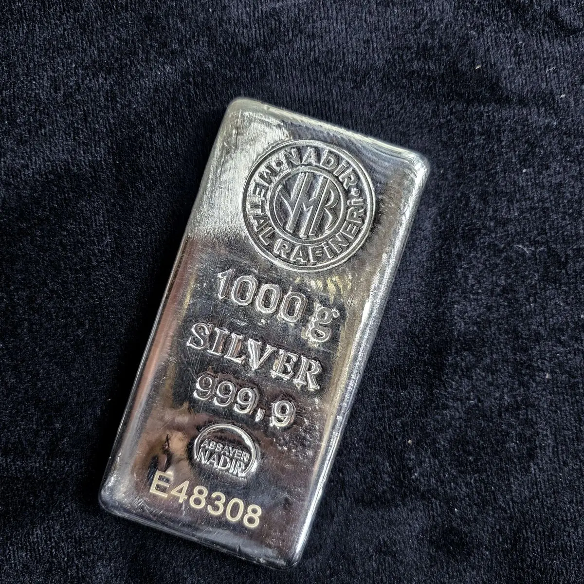 ذخایر نقره به ٢٩ تن رسید 