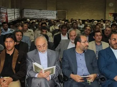 مراسم ختم مادر منصوری آرانی در مسجد نور تهران برگزار شد+عکس
