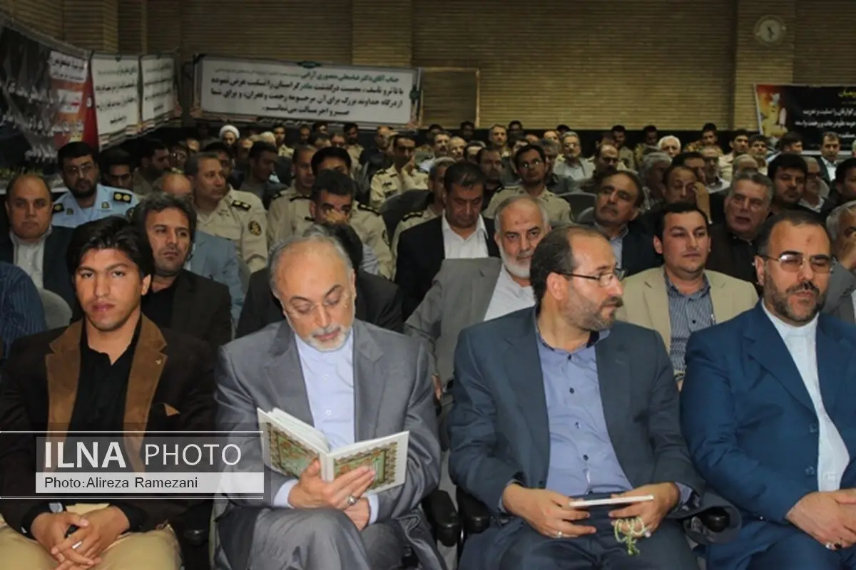 مراسم ختم مادر منصوری آرانی در مسجد نور تهران برگزار شد+عکس