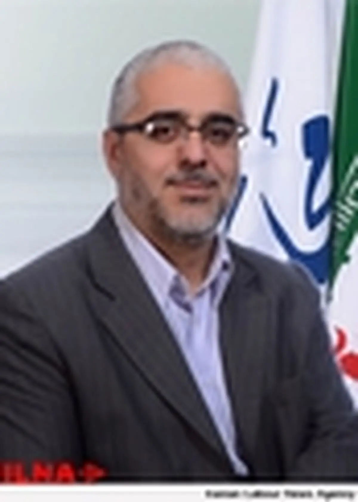 ۴۲۲ هزار نفر در دستگاه‌های دولتی غیرقانونی استخدام شد‌ه‌اند