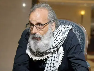 آنقدر که درگیر اخبار ایران هستم، به اتفاقات کشورم توجه ندارم!