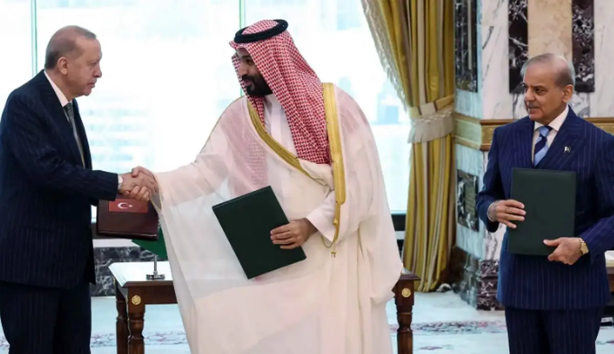السعودية تعلن توقيع اتفاقية دفاع مشترك مع تركيا وباكستان