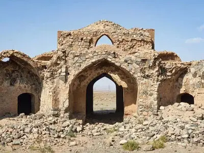 سند مالکیت کاروانسرای «ده‌زیره» به نام میراث‌فرهنگی کاشان صادر شد