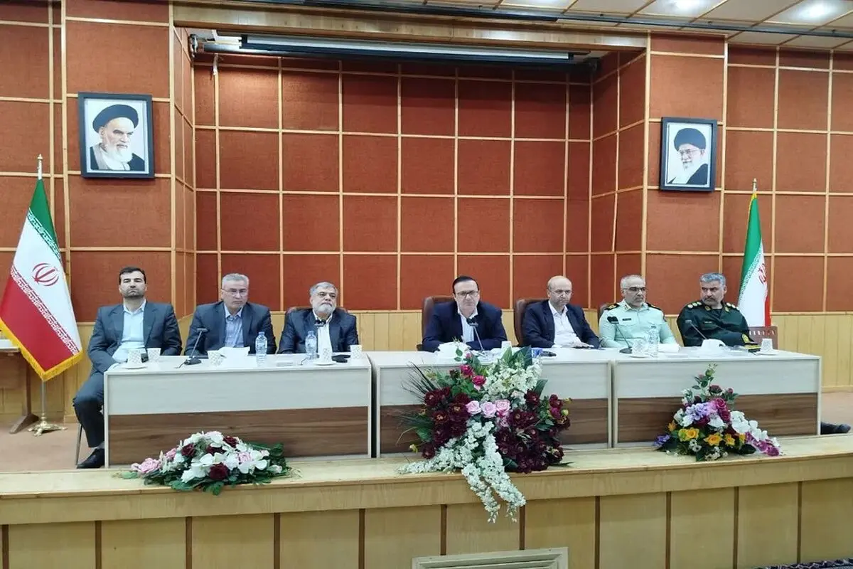 مشکلات کامیون‌داران قزوین در نشست استانداری بررسی شد