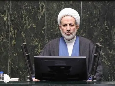 فرونشست زمین، آسیب‌های گسترده به کشاورزان و باغداران رسانده است.