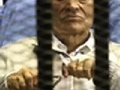 محاکمه مبارک و پسرانش از سر گرفته شد
