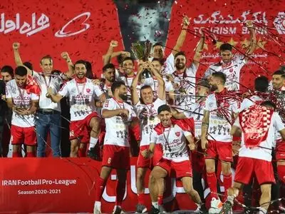 تصاویری جالب از قهرمانی پرسپولیس و گلات شاگردان یحیی گل محمدی (ویدئو)