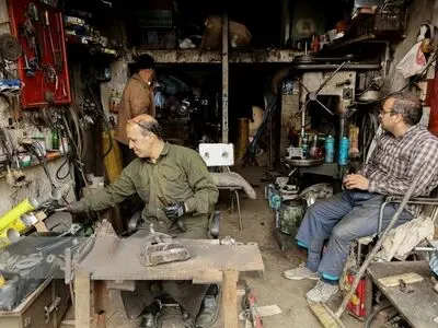 از سرگردانی رانندگان تا معیشت سخت تعمیرکاران/ خطر بیکاری در «شهرک صنعتی امیرکبیر اصفهان» جدی‌ست