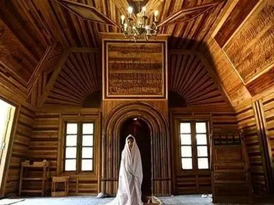 أول مسجد مضاد للزلازل عالمیا یقع فی إیران