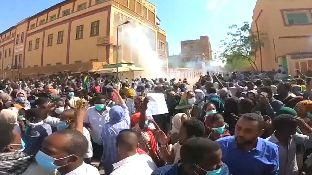 سقوط نظام البشیر نقطه اتحاد اپوزیسیون سودان است/ تشکیل دولت انتقالی تنها راهکار توقف جنبش‌های اعتراض‌آمیز