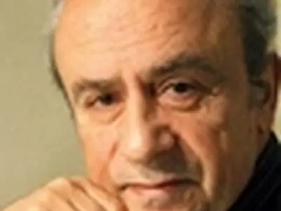 خالق نمایش‌نامه «روزنه آبی» ۷۵ساله شد