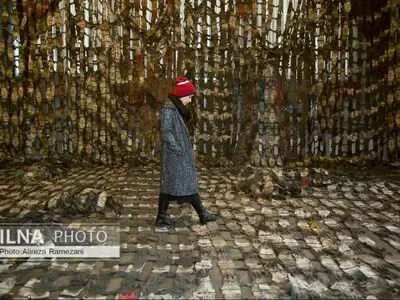 نفت «برکت» است یا «نکبت»/ تنها دستکش است که می‌ماند/ فضاهای شهری سهم ماست