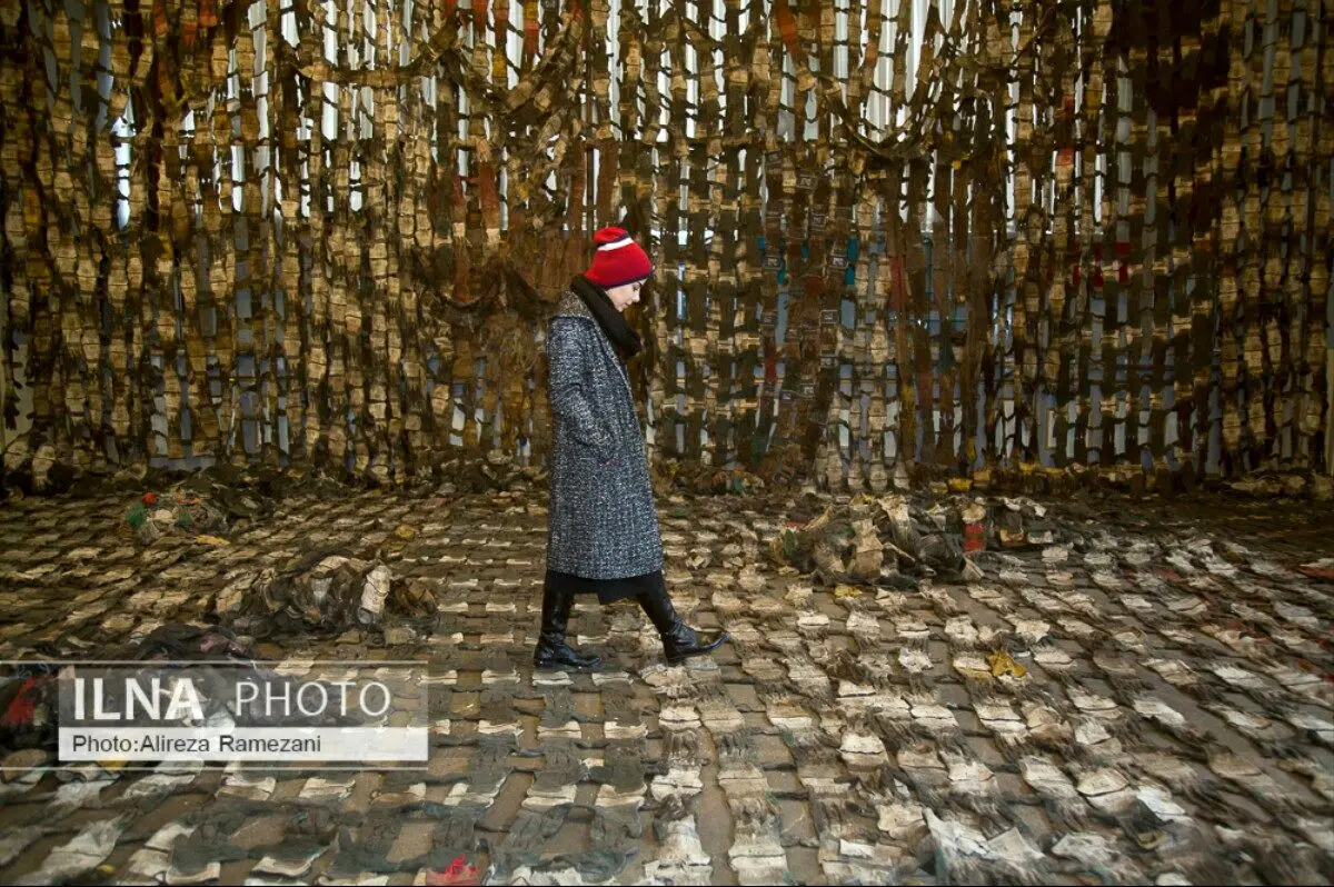 نفت «برکت» است یا «نکبت»/ تنها دستکش است که می‌ماند/ فضاهای شهری سهم ماست