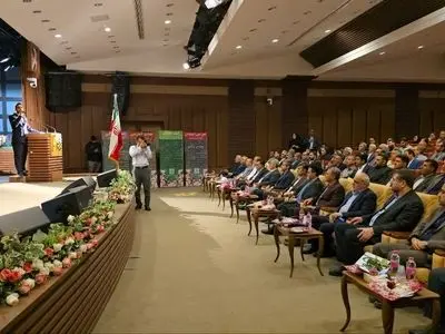 جشن «نسیم مهر» در شیراز برگزار شد/ بسیج خیرین برای حمایت از خانواده‌های زندانیان